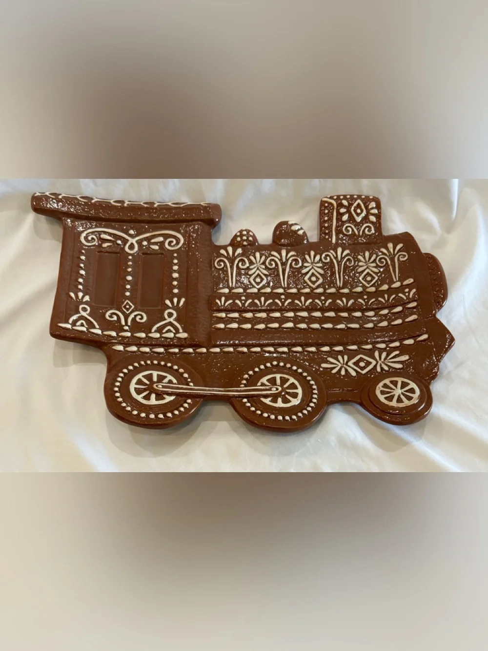 POTTERY BARN LARGE GINGERBREAD TRAIN STONEWARE SERVING PLATTER NEW